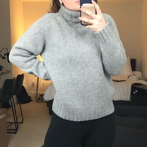 Gray Geelong Lambswool Turtleneck Sweater
